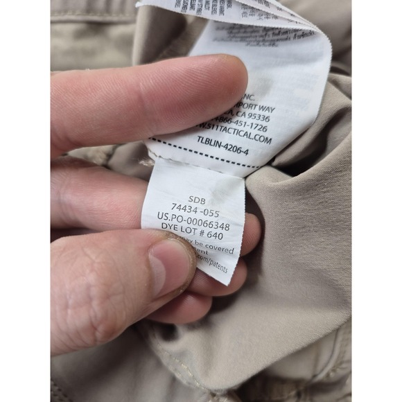 5.11 Tactical Apex Cargo Pants Men's 34x32 Tan Cargo  Outdoor Hiking Work - Picture 7 of 13